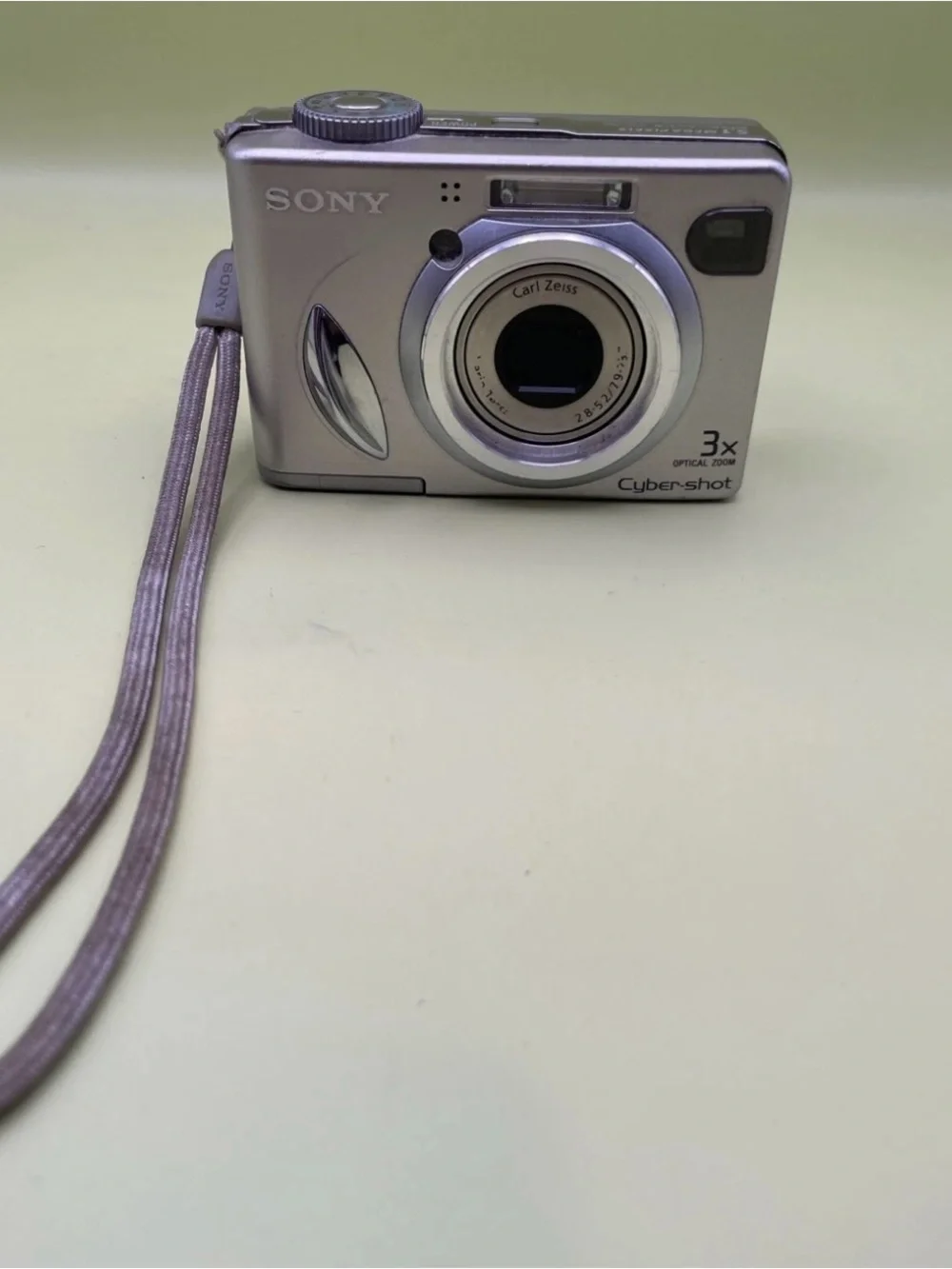 Sony Compact Cyber-shot Digital Camera in Silver